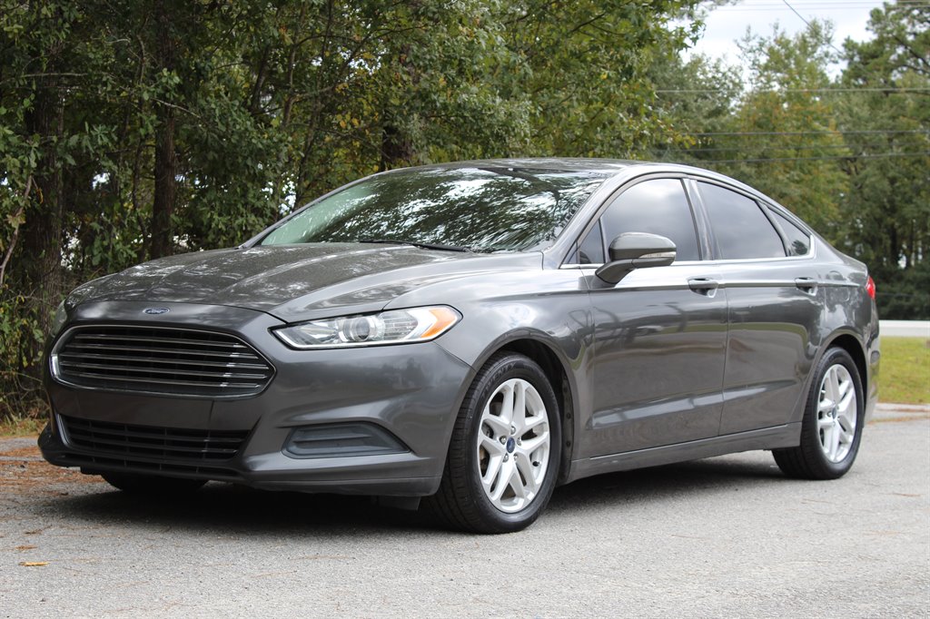2016 Ford Fusion SE