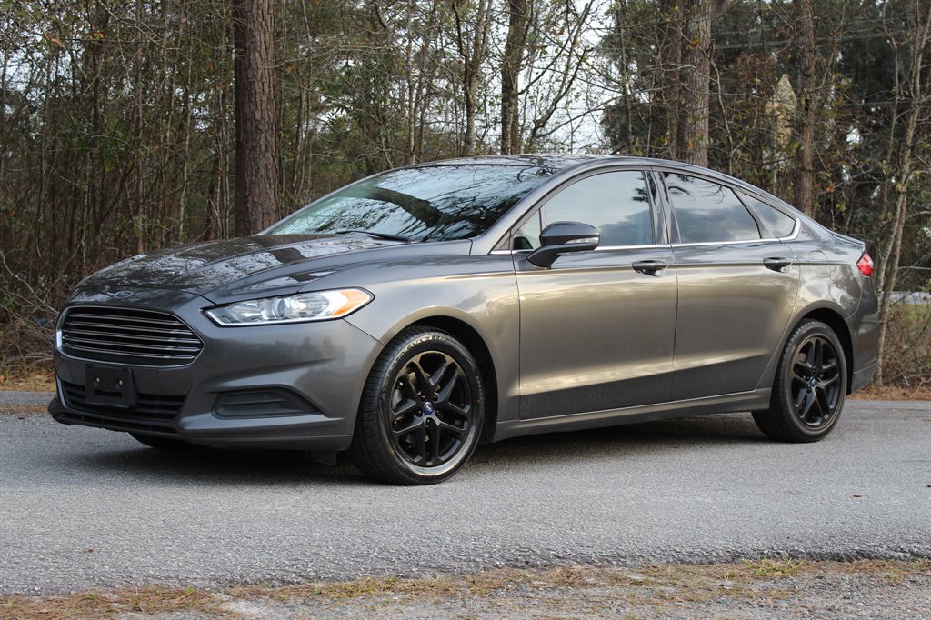 2015 Ford Fusion SE