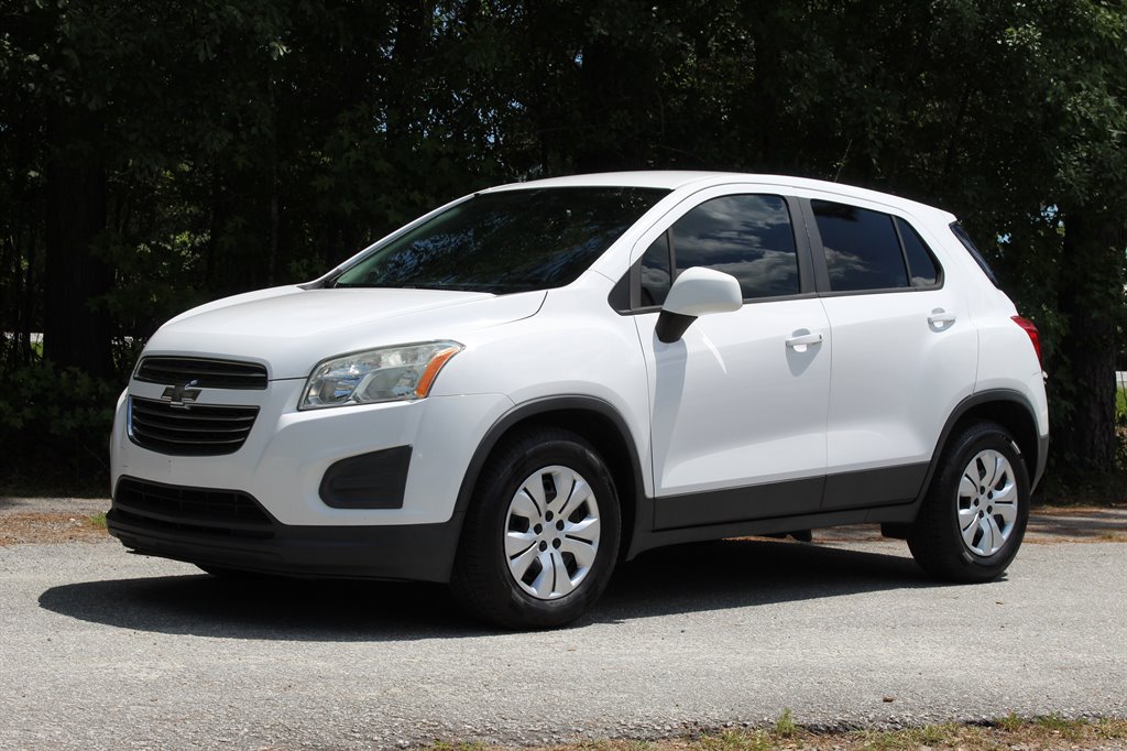 2016 Chevrolet Trax LS's photo