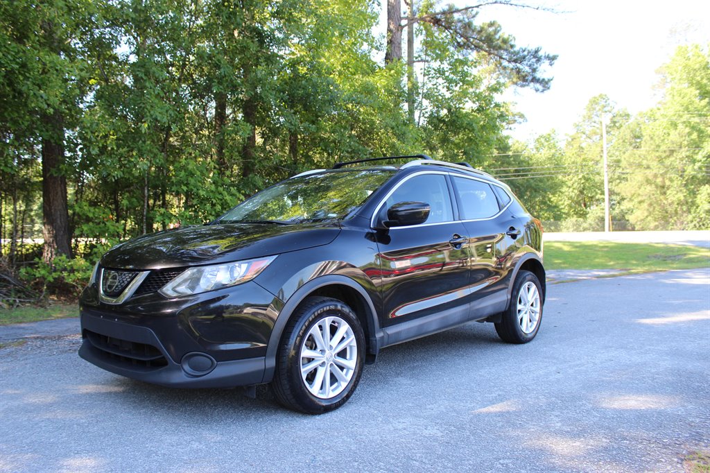 2018 Nissan Rogue Sport SV FWD's photo