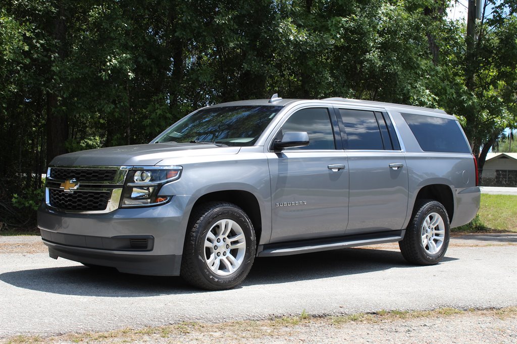 2018 Chevrolet Suburban 2WD 1500 LS's photo